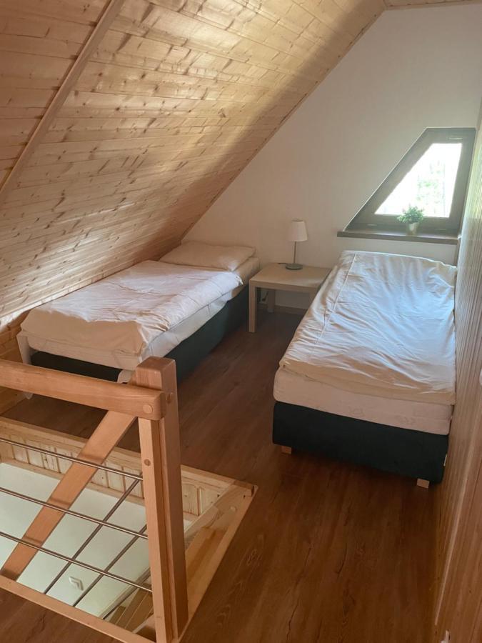 Sosnowa Mila - Domy I Apartamenty ポビエロボ エクステリア 写真